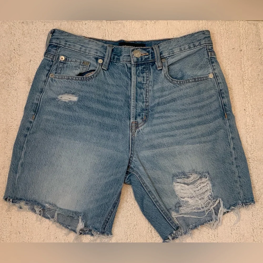 Aeropostale Custom denim shorts distressed denim button fly closure raw hem